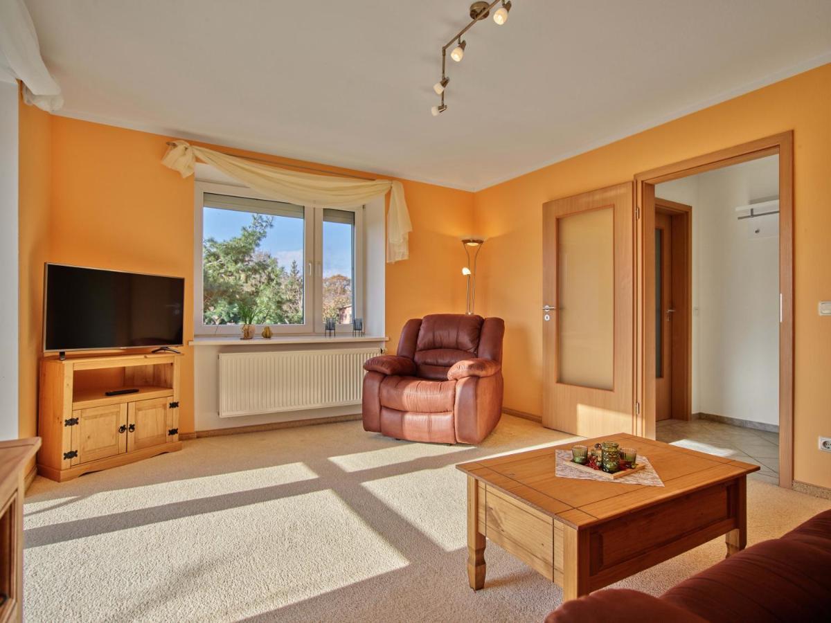 Gemütliche Ferienwohnung in ländlicher Lage Riesa Exterior foto